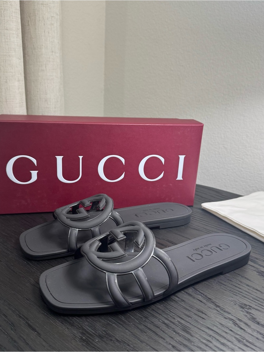 Gucci Interlocking G Palma Rubber Slide Sandals Black 38
